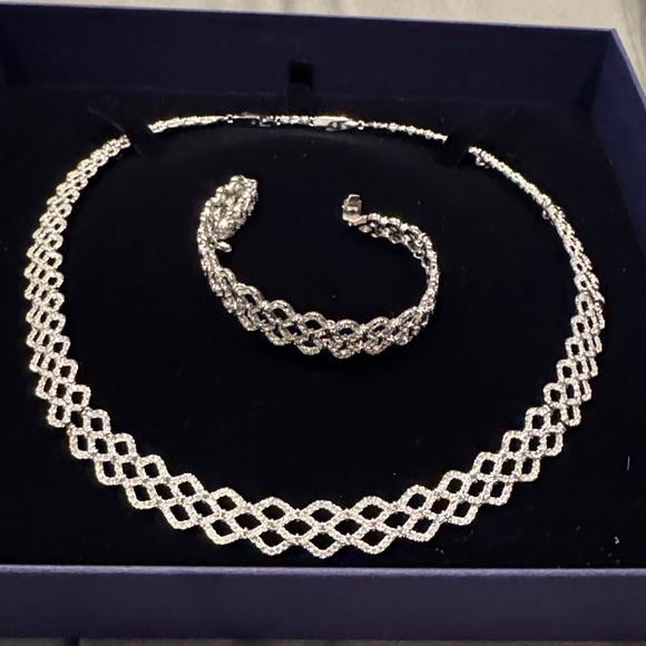 Swarovski Silver Necklace and Bracelet Set - Picture 1 of 8
